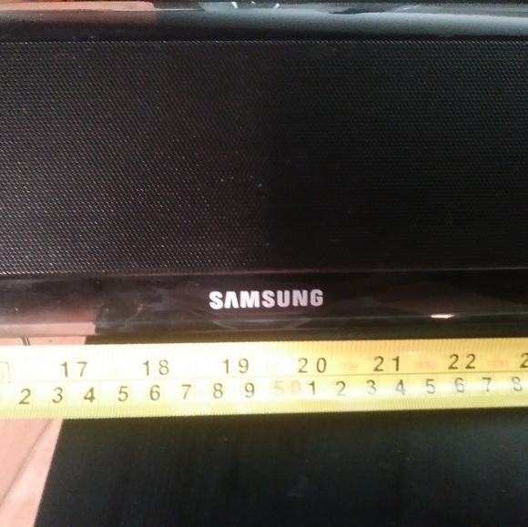 Samsung Sound Bar HT-WS1(just sound bar and chord) - Picture 1 of 5